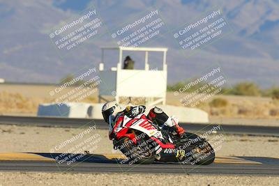 media/Jan-11-2025-CVMA (Sat) [[ddeb3f563a]]/Race 13-Amateur Supersport Open/